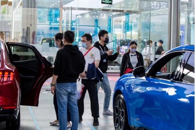 极狐HI版、自游家NV等多款新车扎堆亮相 但北京车市仍待回暖
